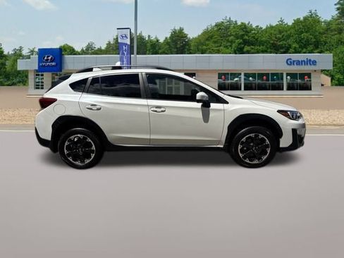 Used 2023 Subaru Crosstrek 2.0i Premium image 6