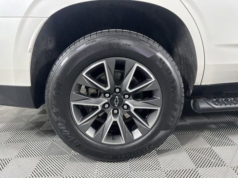 Used 2024 Chevrolet Tahoe Z71 w/ Z71 Off-Road Package AWD/4WD image 10