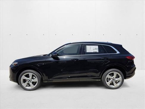 New 2025 Audi Q5 Premium w/ Premium Plus AWD/4WD image 8
