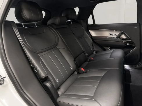Used 2024 Land Rover Range Rover Sport SE AWD/4WD image 23
