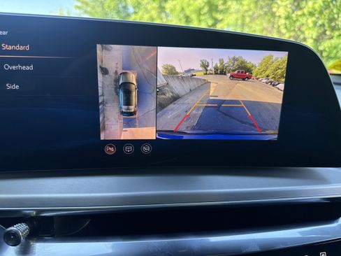 Used 2024 Cadillac Lyriq Sport RWD image 19