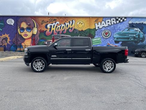 Used 2018 Chevrolet Silverado 1500 High Country AWD/4WD image 2