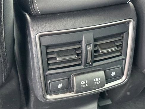 Used 2023 Subaru Forester Touring image 13