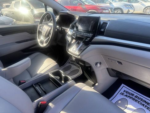 Used 2023 Honda Odyssey Touring image 52