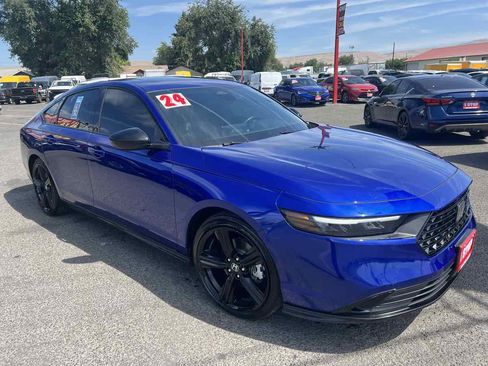 Used 2024 Honda Accord Sport image 4