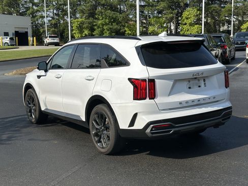 Used 2022 Kia Sorento SX FWD image 12