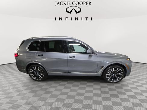 Used 2024 BMW X7 xDrive40i AWD/4WD image 4