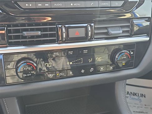 Certified 2024 Nissan Pathfinder SV image 24