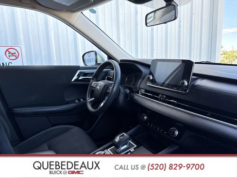 Used 2022 Mitsubishi Outlander ES image 35