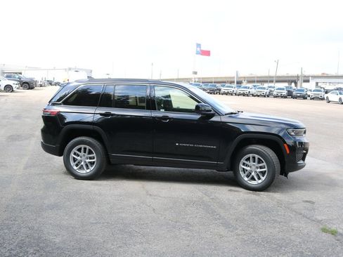 New 2026 Jeep Grand Cherokee Laredo X AWD/4WD image 6