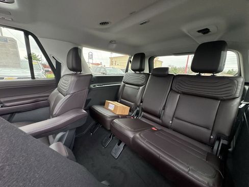 New 2026 Ford Expedition Max Platinum AWD/4WD image 24