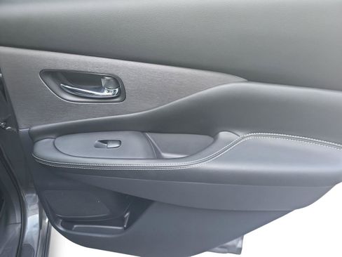Used 2022 Nissan Murano SV image 26