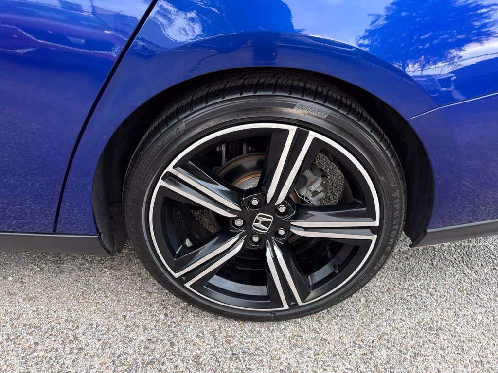 Used 2023 Honda Accord Sport image 12