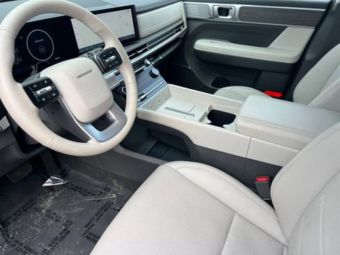 Used 2025 Hyundai Santa Fe Limited image 11