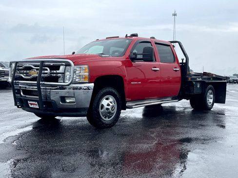 Used 2013 Chevrolet Silverado 3500 LT w/ Interior Plus Package AWD/4WD image 8