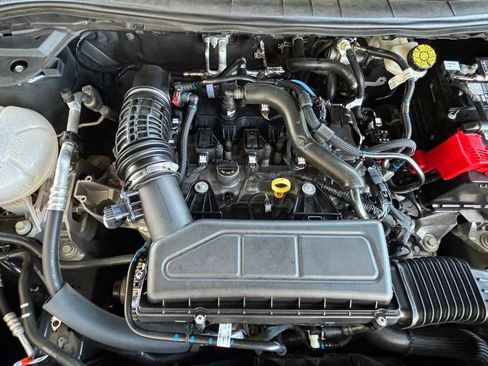 Used 2025 Ford Escape ST-Line FWD image 30