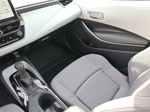 Certified 2025 Toyota Corolla FX image 16