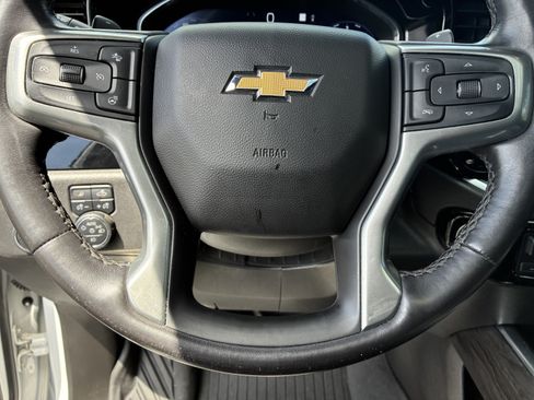 Used 2022 Chevrolet Silverado 1500 LTZ w/ LTZ Premium Package AWD/4WD image 29