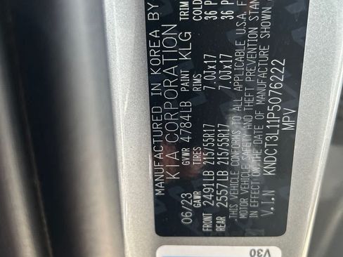 Used 2023 Kia Niro Wave w/ Wave Preserve Package FWD image 9