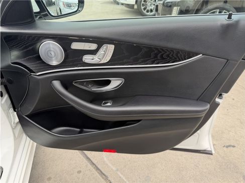 Used 2019 Mercedes-Benz E 300 w/ Premium 1 Package image 32