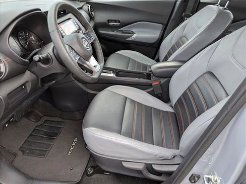 Used 2023 Nissan Kicks SR w/ SR Premium Package image 12