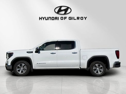 Used 2025 GMC Sierra 1500 SLT RWD image 2