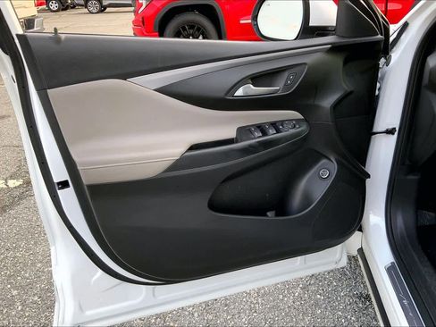 Used 2024 Buick Envista Avenir image 25