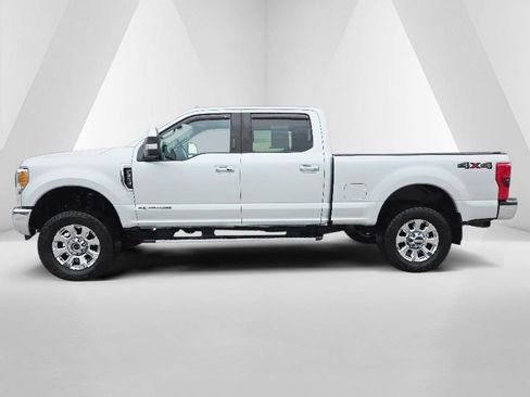 Used 2017 Ford F350 Lariat w/ Lariat Ultimate Package AWD/4WD image 8
