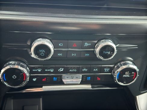New 2025 Ford F150 Lariat w/ Equipment Group 501A Mid AWD/4WD image 23