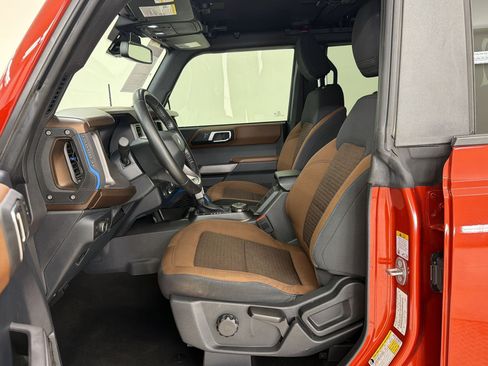 Used 2022 Ford Bronco Outer Banks AWD/4WD image 5