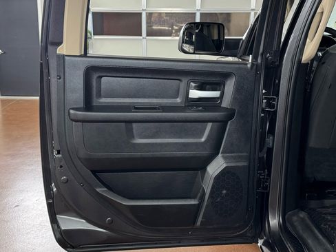 Used 2019 RAM 3500 Tradesman image 28