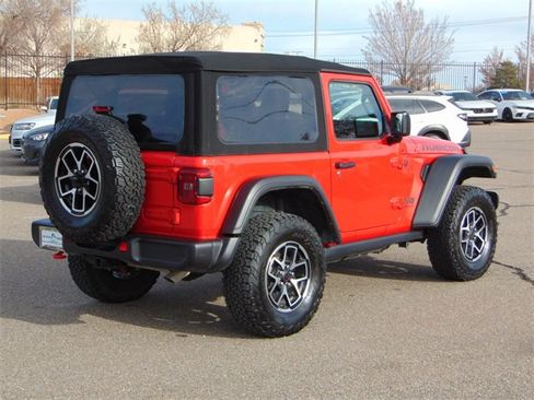 Used 2024 Jeep Wrangler Rubicon w/ Convenience Group image 4