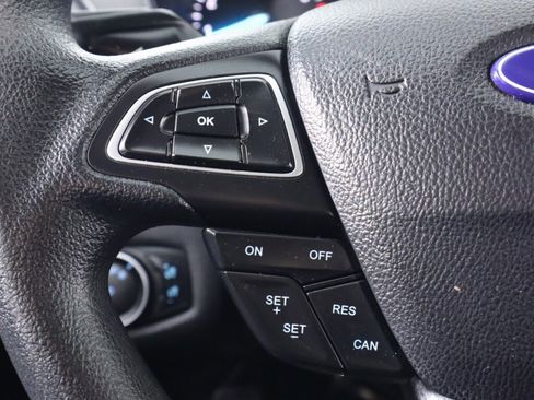 Used 2018 Ford Escape SE w/ SE Sync 3 Package FWD image 12