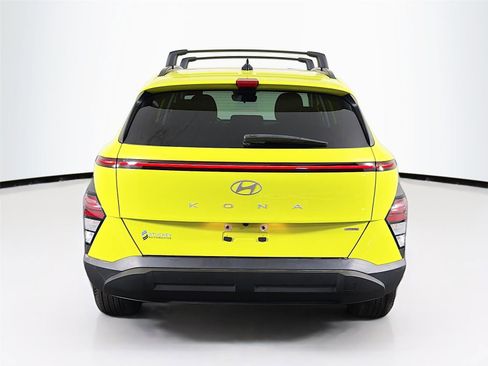 Used 2024 Hyundai Kona SEL AWD/4WD image 6