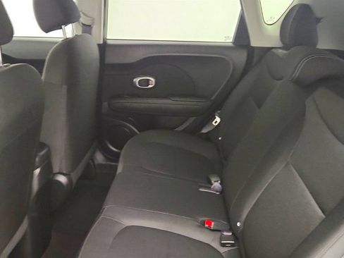 Used 2017 Kia Soul FWD image 20