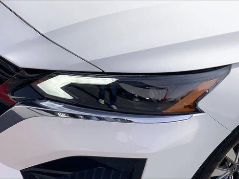 Used 2025 Nissan Altima 2.5 SV image 28