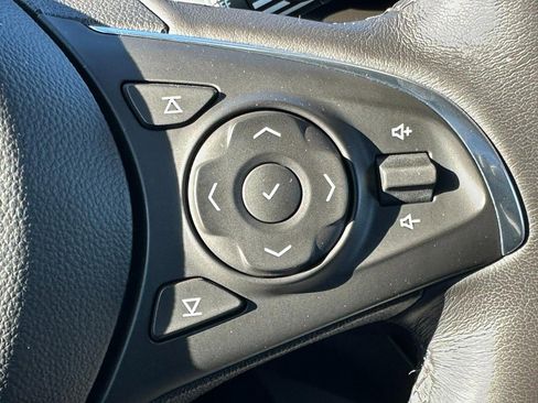 Used 2021 Buick Enclave Essence w/ Sound and Sites Package image 23