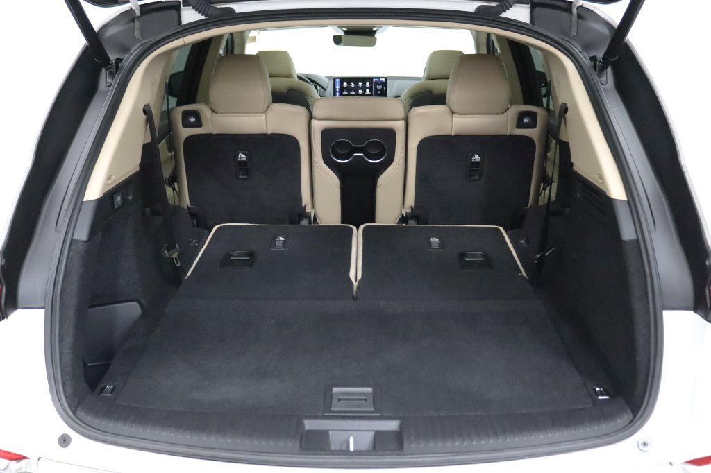 Certified 2025 Acura MDX SH-AWD image 29
