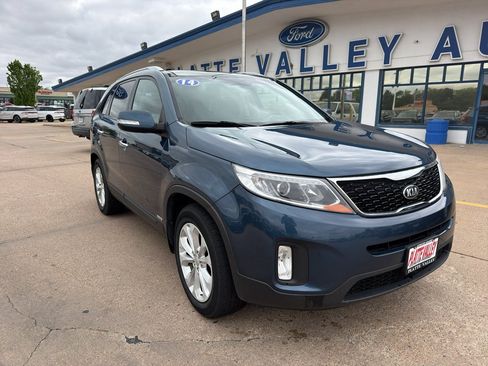Used 2014 Kia Sorento EX w/ EX V6 Touring Package AWD/4WD image 3