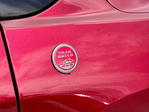 Used 2022 Jeep Compass Trailhawk w/ Trailhawk Elite Group image 11