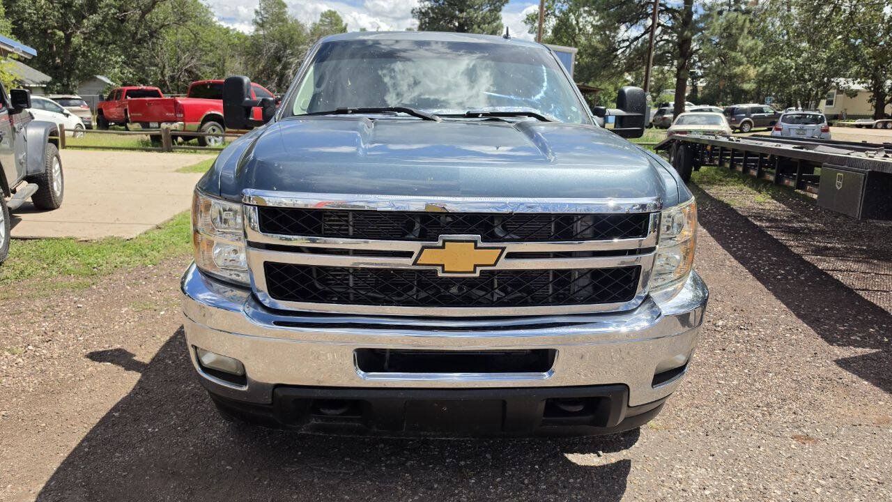 Used 2012 Chevrolet Silverado 2500 LT w/ Interior Plus Package AWD/4WD image 5