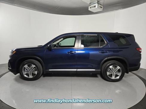 Certified 2024 Honda Pilot EX-L image 3