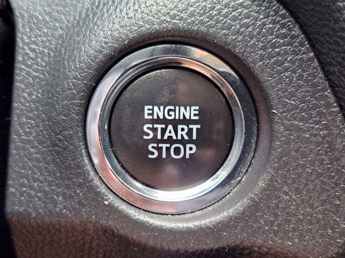 Used 2024 Toyota RAV4 XLE FWD image 21