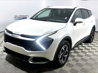 Used 2024 Kia Sportage LX image 1
