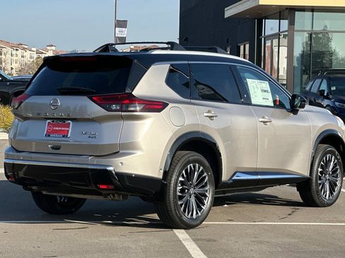 New 2026 Nissan Rogue Platinum w/ Platinum Premium Package AWD/4WD image 4