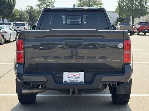 Certified 2025 Toyota Tacoma TRD Sport w/ TRD Sport Upgrade Package AWD/4WD image 5