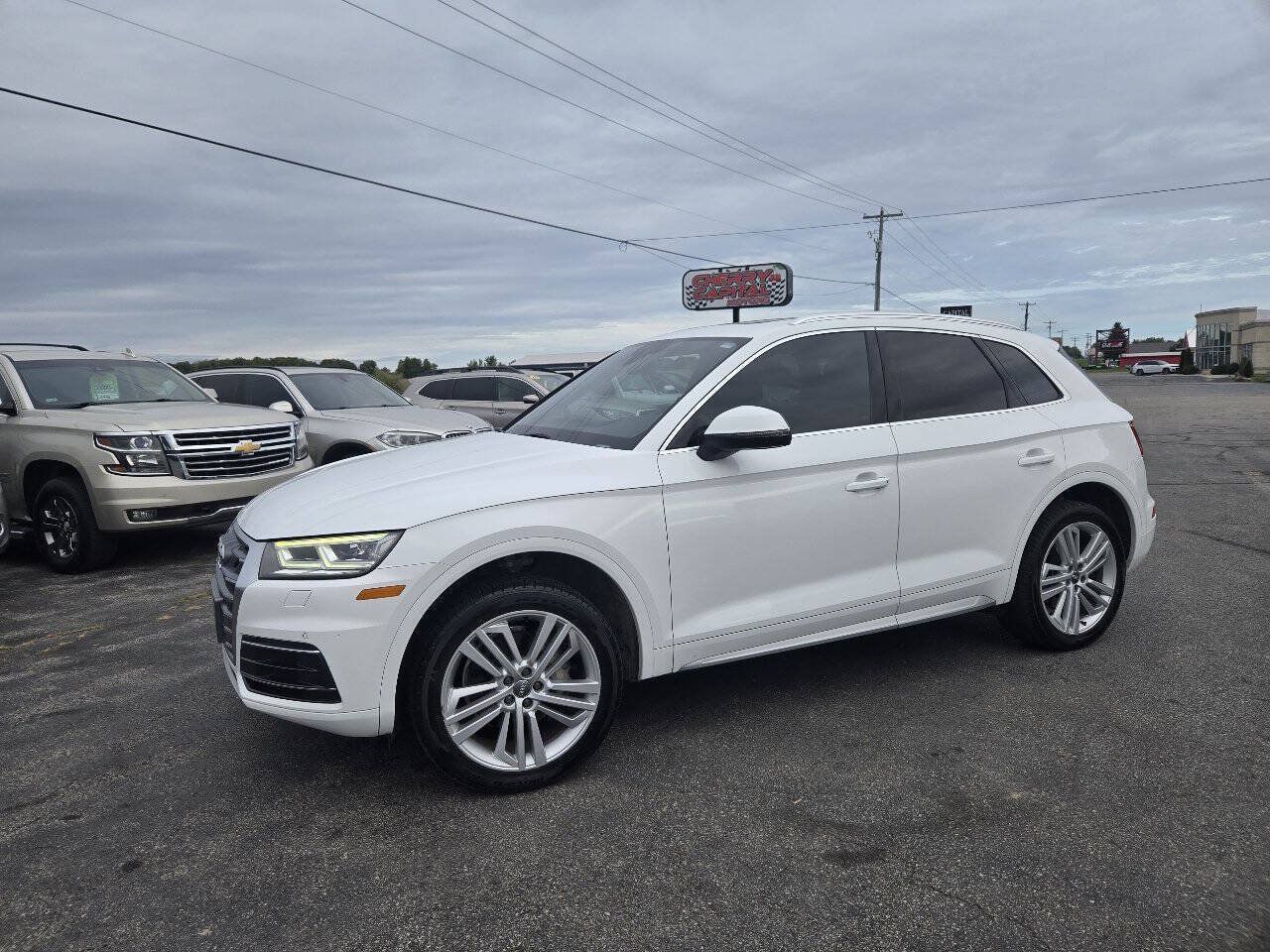 Used 2018 Audi Q5 2.0T Premium Plus w/ Premium Plus Package AWD/4WD image 3