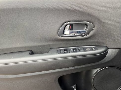 Used 2022 Honda HR-V Sport image 16