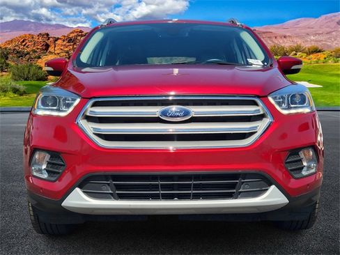 Used 2019 Ford Escape Titanium image 8