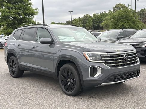 New 2026 Volkswagen Atlas SE FWD image 7